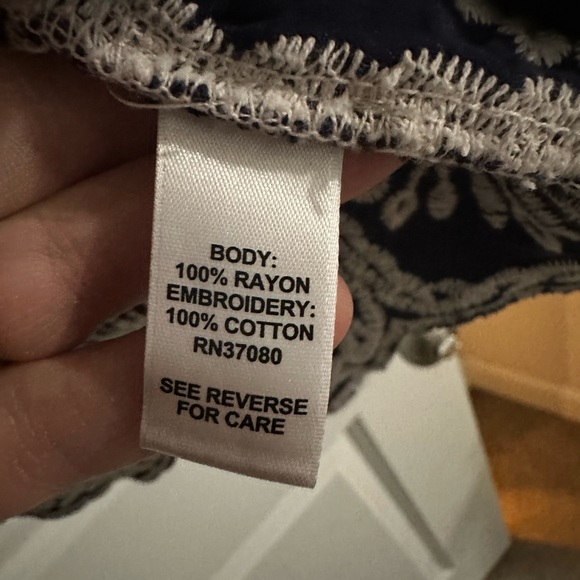 ❤️❤️ 4 for 25$ ❤️❤️ Est. 1946 Gorgeous Embroidered Blouse - Picture 3 of 7